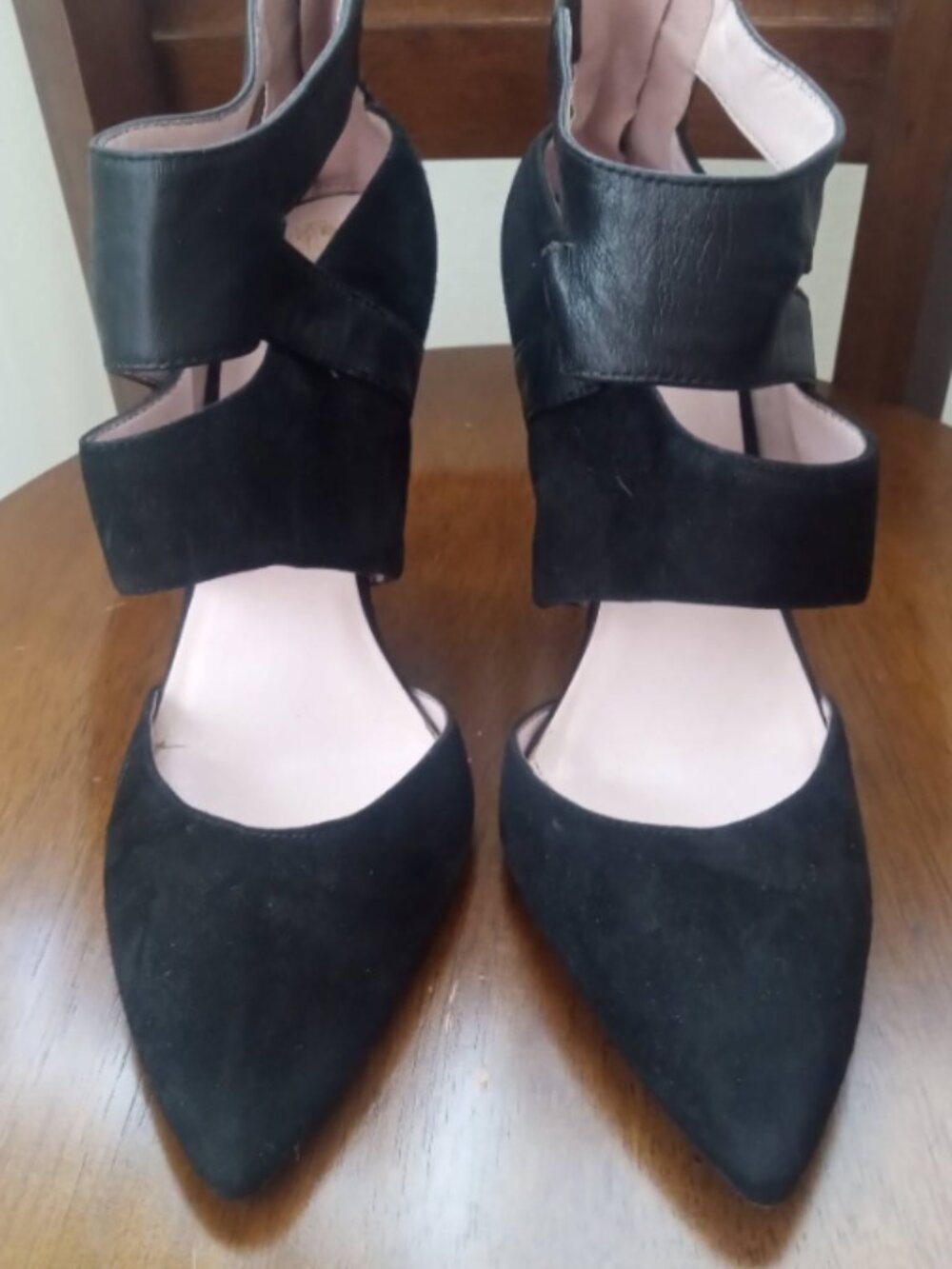 Vince Camuto Black Suede and Leather Heels Size 9M